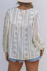 Müheloses, langärmliges Oberteil mit Boho-Stickerei