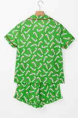 Grünes Pyjama-Set mit weihnachtlichem Zuckerstangen-Print und Taschen