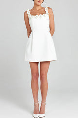 Forever Your Girl Blumen-Minikleid ohne Ärmel – 4 Farben