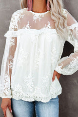 Janie Top mit weißer Spitze und Stickerei