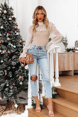 Sunny Day – Schickes Stricktop mit Rüschenbesatz