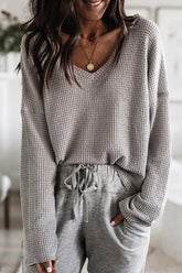 Basics Bevin Strickoberteil mit V-Ausschnitt und langen Ärmeln