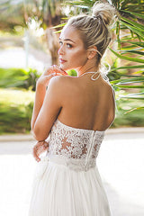 Neckholder-Top mit Spitzenstickerei