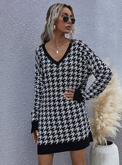 STYLISH VINTAGE V-NECK KNITTED SWEATER DRESS