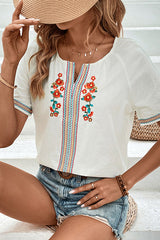 As It Happen – Kurzärmliges Oberteil mit Blumenstickerei