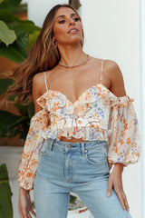 Leicht zu erkennendes bauchfreies Top mit Blumenmuster