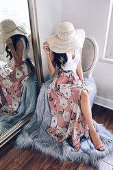 Hose mit hohem Schlitz und Rosenmuster