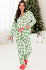 Hellgrünes Pyjama-Set mit Hemd und Hose mit weihnachtlichem Karomuster