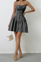 Complete Crush Medium Wash Denim Minikleid – 2 Farben