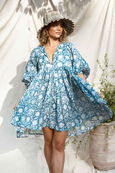 Take Your Joy – Bedrucktes Babydoll-Minikleid - Blau