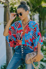 Oberteil mit Knopfleiste und „Grow Toward Love“-Print – 2 Farben