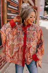 Langärmliges Top mit Knopfleiste und „Lovely Time“-Print – 2 Farben