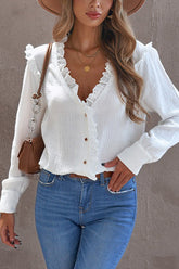 Reach Out Spitzenoberteil mit Rüschen und Knopfleiste – 2 Farben