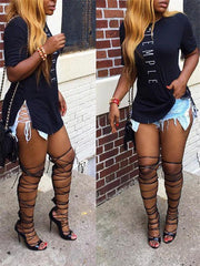 T-Shirt mit Slogan und Seitenschlitz – Ausverkauf