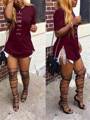 T-Shirt mit Seitenschlitz und Slogan