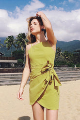 Spaghetti-Minikleid mit Schleife