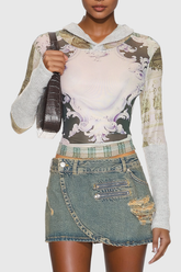 Figurbetontes Oberteil mit Kapuze und ABCDE-Print