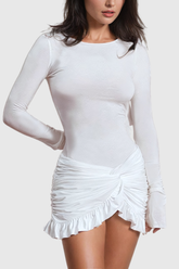 Adalinde – Figurbetontes Minikleid mit Schnürung und Rüschen