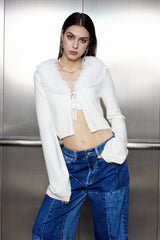 Africa – Strickoberteil mit Schnürung aus Kunstpelz