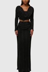 Alexei – Schwarzes Hosenset mit Wasserfallausschnitt und Rüschen