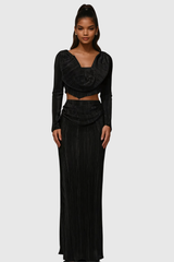 Alexei – Schwarzes Hosenset mit Wasserfallausschnitt und Rüschen