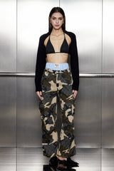 Alick – Deconstruct-Cargojeans mit Camouflage-Print