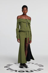 Allie Maxirock mit hohem Schlitz