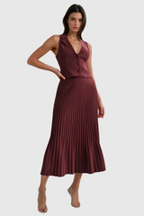 Alora – Ärmelloses Set mit Rüschenrock und Revers in Rot