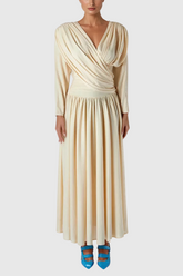 Altantsetseg – Maxikleid mit tiefem Ausschnitt und Rüschen