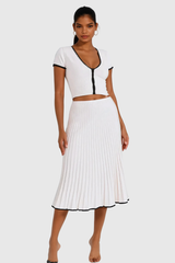 Alvar – Tief ausgeschnittenes Strickrock-Set mit Rüschen