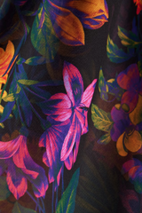 Anika Kleid mit V-Ausschnitt und Blumenmuster