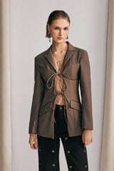 Arlette – Jacke mit Schnürung und Cutout