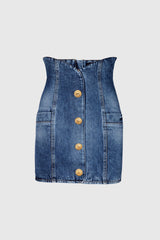 August – Figurbetonter Rock mit Knopfverzierung