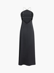 Hold My Pearls – Langes Satinkleid mit offenem Rücken