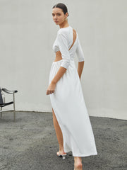 Maxikleid aus Strick mit Schlitz und Rüschen