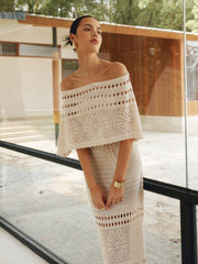 Ausgehöhltes schulterfreies Maxikleid mit Schal