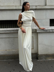 Asymmetrisches, ärmelloses, langes Kleid mit Falten