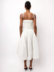 Midikleid mit geknoteten, verstellbaren Trägern und Taschen