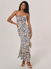 Langes Kleid mit Blumendruck, Knoten und unregelmäßigem Saum