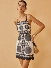 Rückenfreies Kleid mit Print und Kordelzug