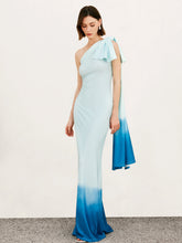 Langes One-Shoulder-Kleid mit Farbverlauf