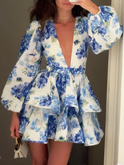 Korsettkleid mit Rüschen und Traubenmuster