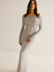 Schulterfreies, schmales Plissiertes Kleid