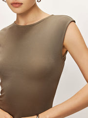 Rückenfreies, schmales, fließendes langes Kleid