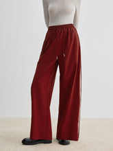 Athleisure Hose mit seitlichen Nadelstreifen und Kordelzug