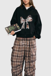 Baina Langärmlige Jacke mit Kapuze und Spitzenschleife