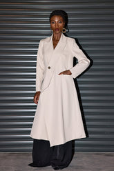 Asymmetrischer Mantel mit Benjamin-Revers