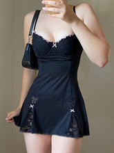 Anmutiges Korsett-Top aus Netzstoff mit Spitzeneinsätzen