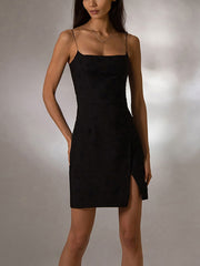 Trendiges, schulterfreies, geripptes Strickoberteil mit Schlitz