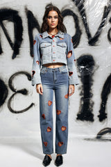 Dora Love – Jeans mit Cut-outs